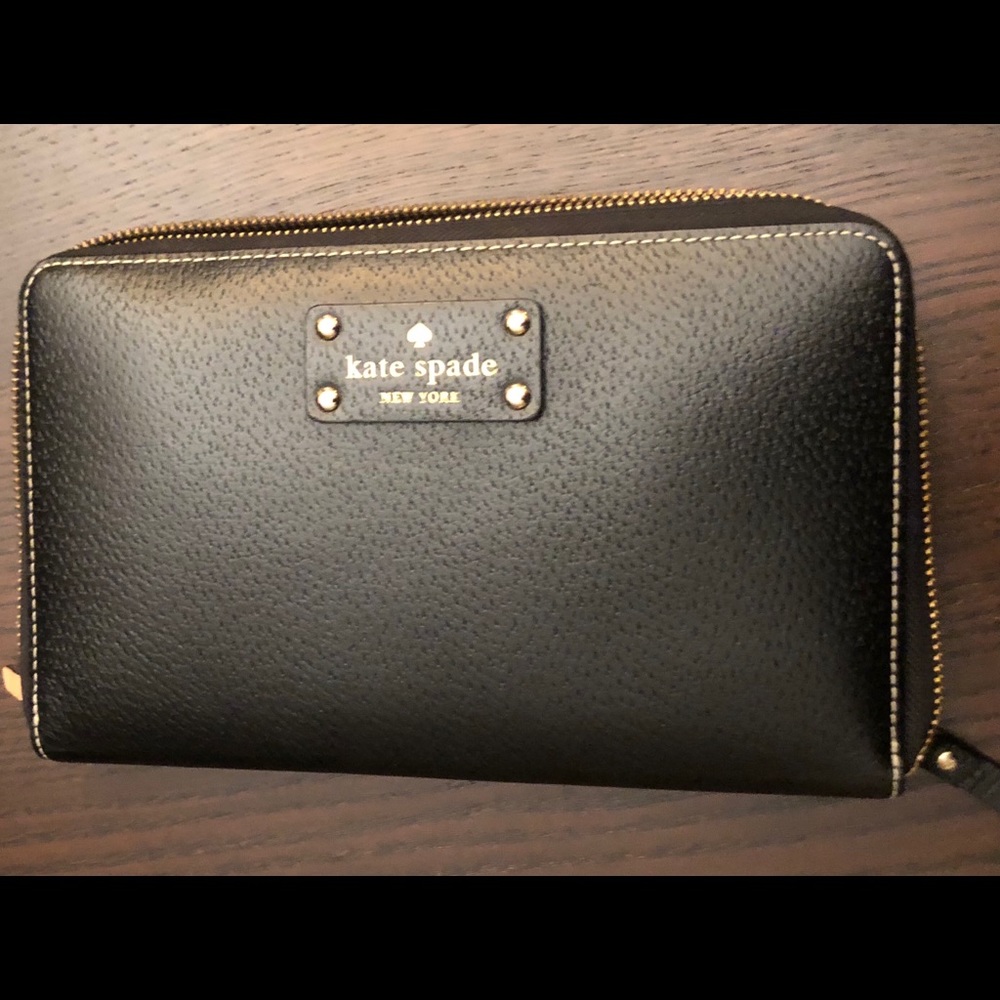 Kate Spade Wellesley Travel Wallet Black Leather